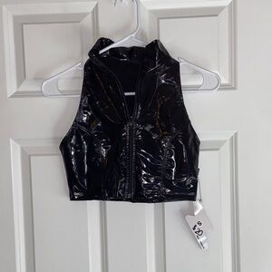 Cleo Black Shiny Crop Top